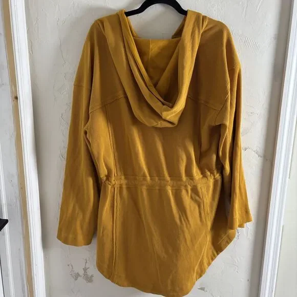 Free People FP Beach Sweater Womens Small Yellow Hooded Button Cardigan Pockets - Picture 2 of 5